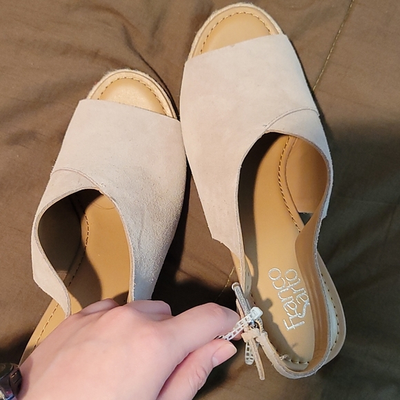 Brand New Franco Sarto Oak Suede Wedges size 10 - Picture 4 of 4